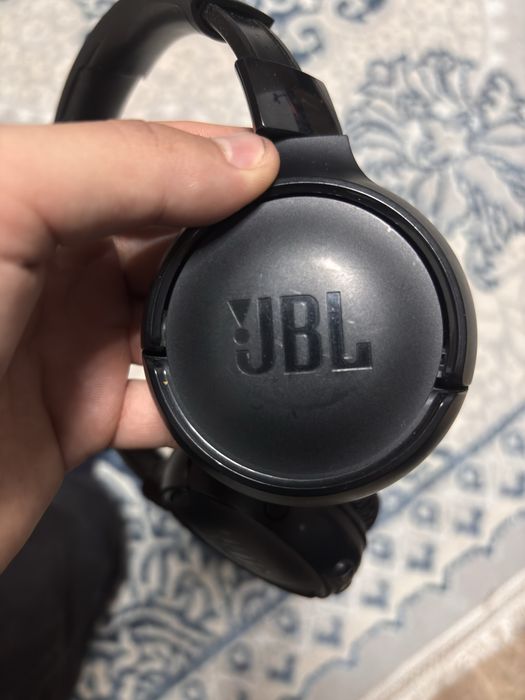Наушники JBL