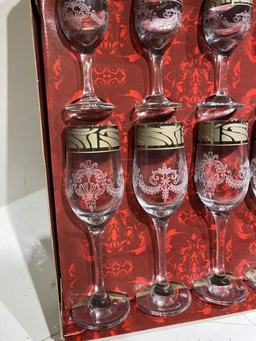 Хрустальный набор, фужер и рюмка