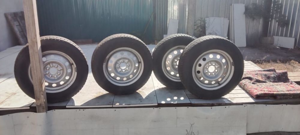 Обмен зимний шины с дисками р 14 на р15