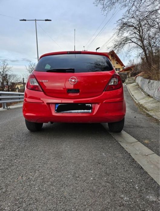 Vând Opel corsa 2010