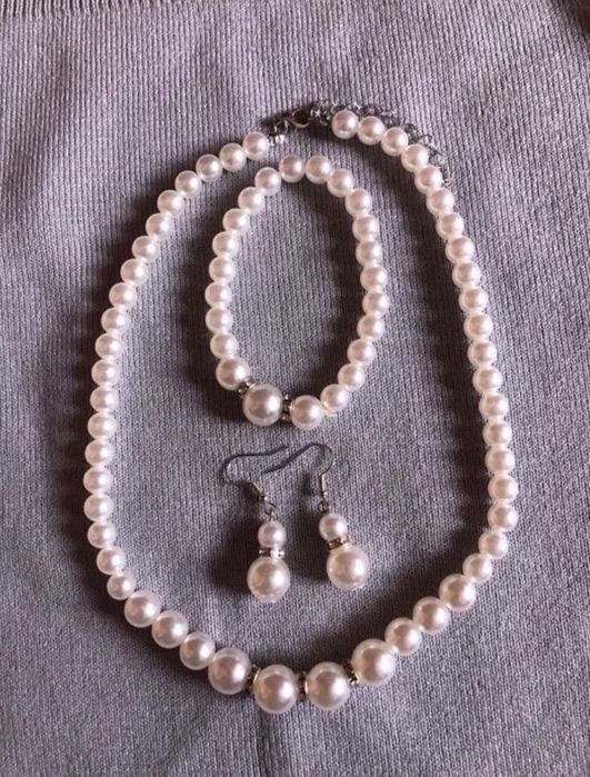Vand set bijuterii perle