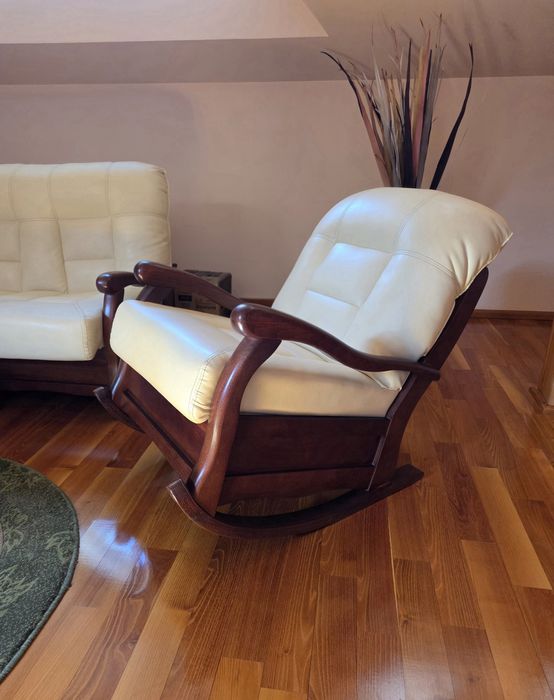 Set canapea extensibila si fotolii Roma, lemn masiv - ca nou