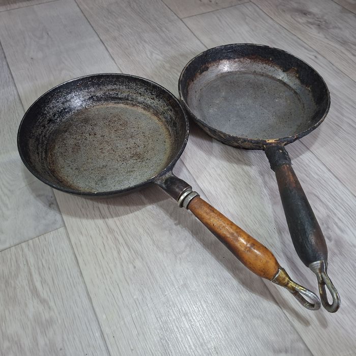 Советские Сковородки. Диаметр по дну 15 см