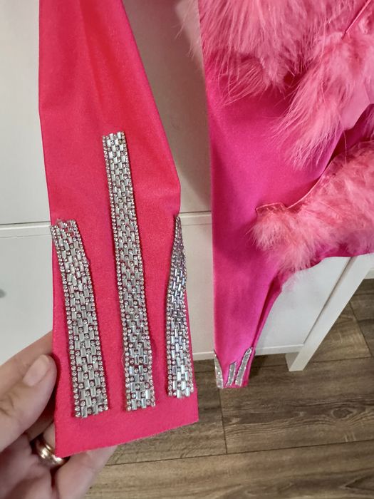 Costum dans - marime 8 ani