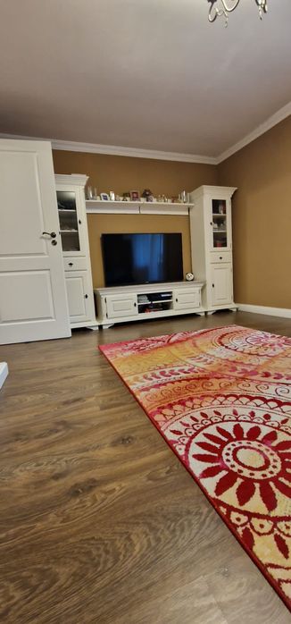 Inchiriez apartament 2 camere decomandat , Unirii Sud.