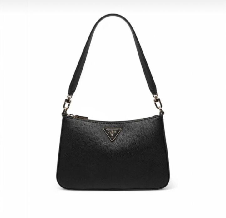 Нова цена/ Дамска черна чанта Guess