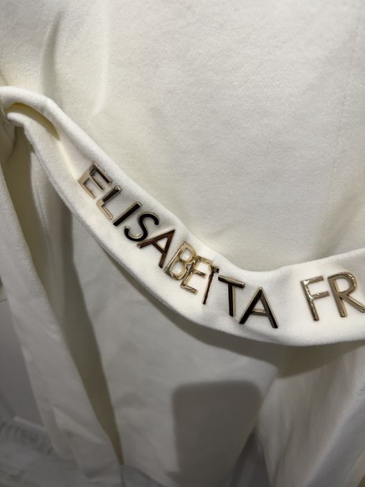 Ново бяло палто Elisabetta Franchi