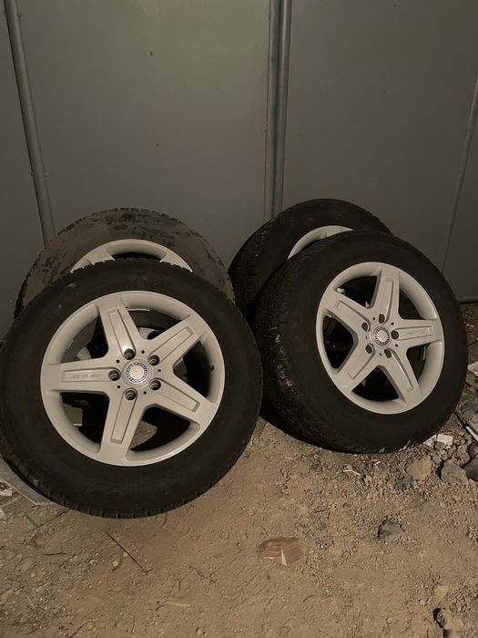 Продам шины с дисками на гелендваген