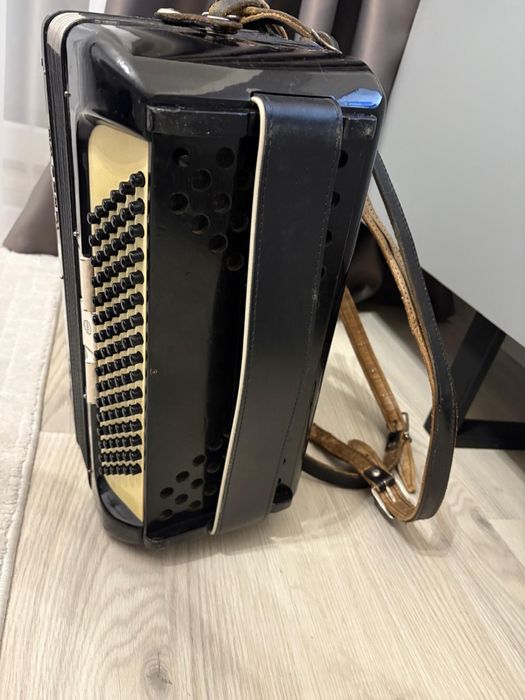Acordeon acordeoane Hohner Tango2M cu 96 de basi