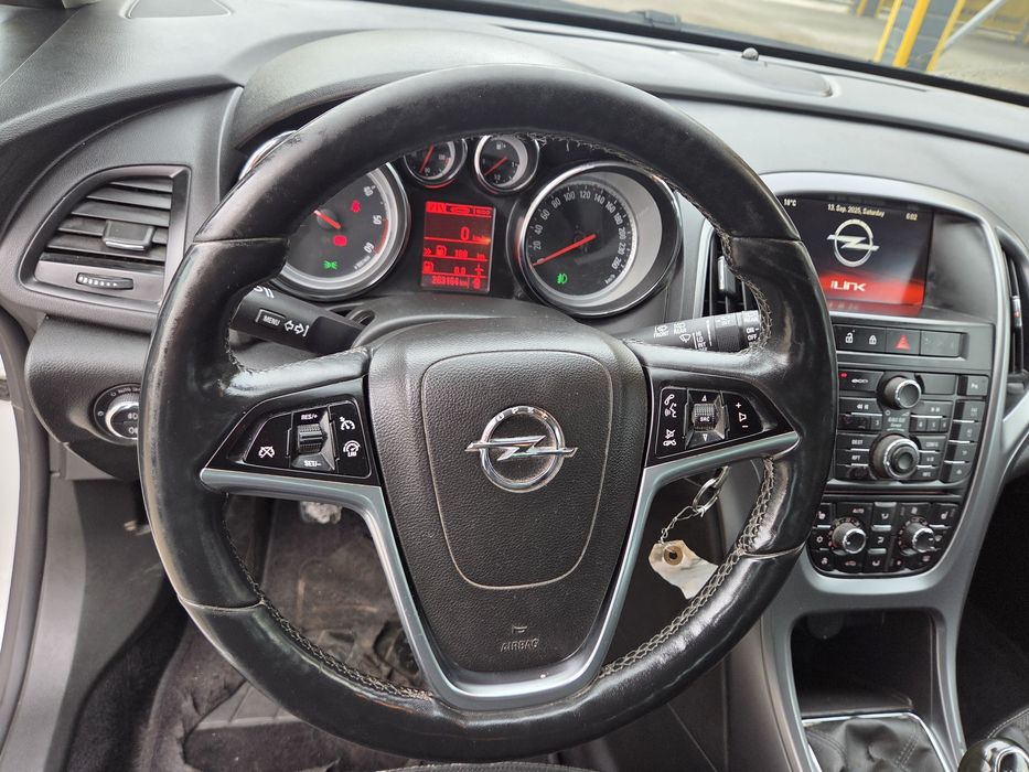 Opel astra j an 2015 motor 1.6 euro 6