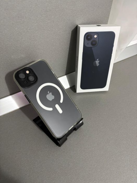 Vand Iphone 13 stare foarte buna