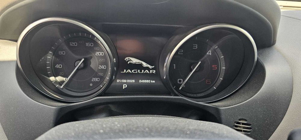 Jaguar XE, 2016, motor 2.0 diesel, 180 CP, cutie automată