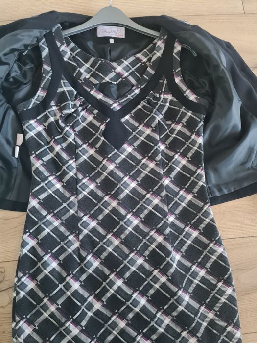 Costum de dama, elegant cu rochie și sacou