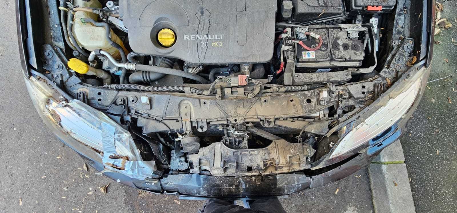 Renault Laguna 2011 avariata negociabil