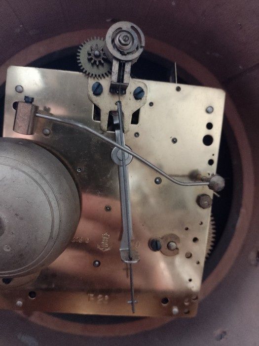 Ceas perete Gustav Becker in stil Louis din lemn sculptat integral man