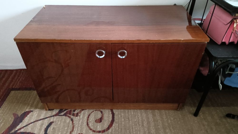 Мебель бу. Ретро тумбочка.