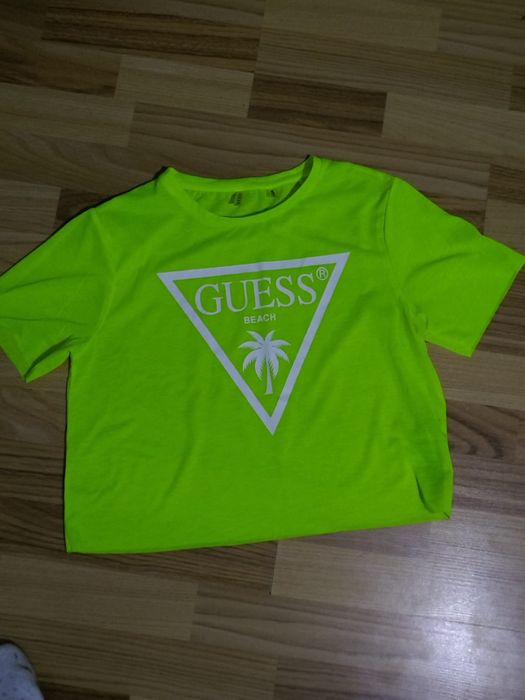 Vand tricou GUESS nou