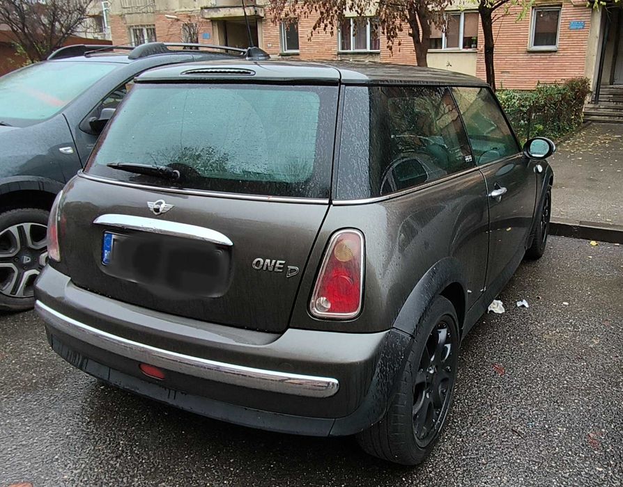 Vând Mini Cooper