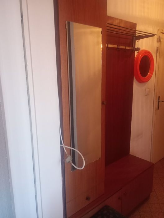 Секция от соца, сгъваемо легло, портманто, четирикрилен гардероб и др.