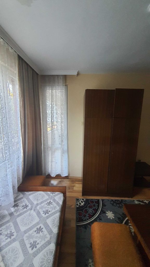 Дава се под наем Тристаен апартамент в Варна, Чайка - 80 кв.м за 459 € - Снимка #4