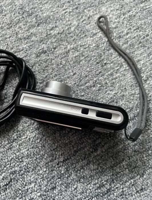 Aparat Foto Digital OLYMPUS T-100 Black, 12MP, Point & Shoot