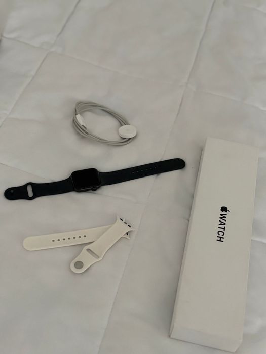 Apple Watch SE 40мм