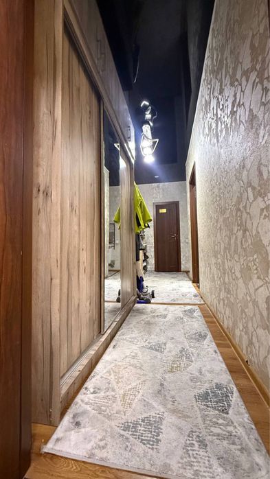 Srochna ! 2 xonali 73kvm uy sotiladi