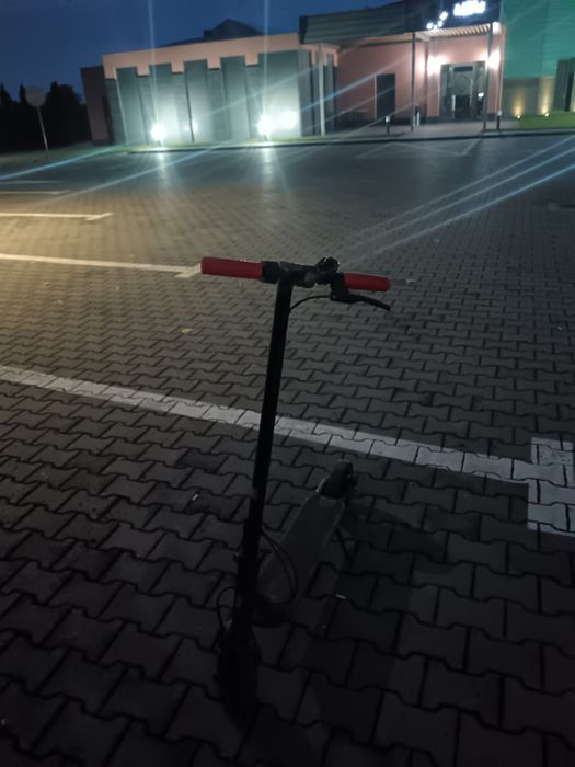 Vând trotineta Xiaomi pro 2