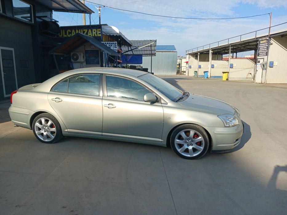 Toyota avensis t25 2.0 benzina