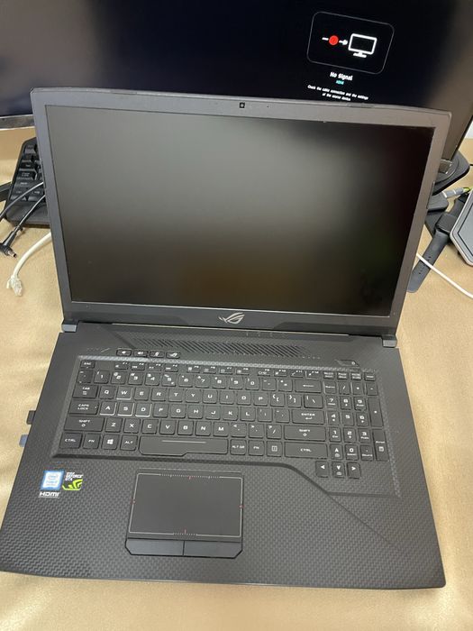 Laptop ASUS ROG Strix GL703GM 17,3″ FHD 120Hz, i7-8750H, GTX 1060