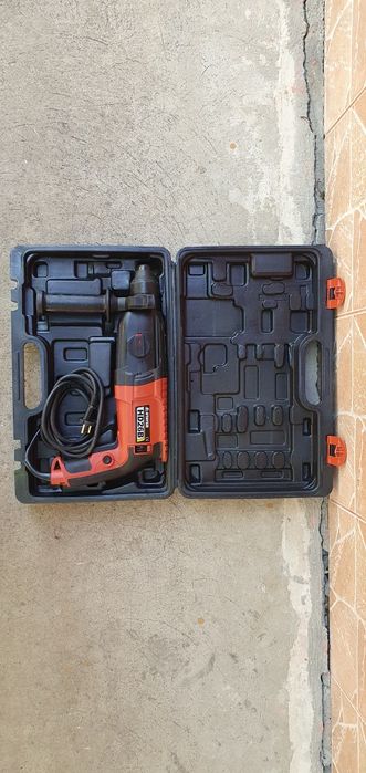 Ciocan rotopercutor .