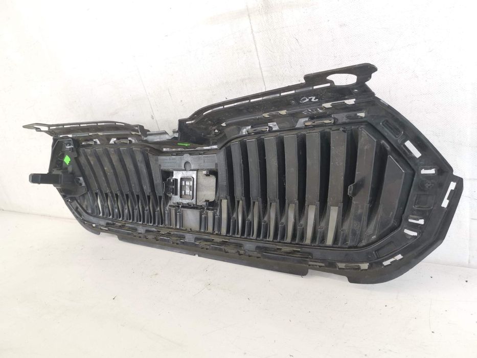 Шкода Фабиа / Skoda Fabia MK4 Оригинална решетка за радиатора в добро