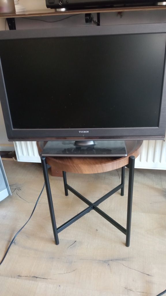 Televizor led Telefunken 40"/102cm și tv led Tucson 22"/54cm