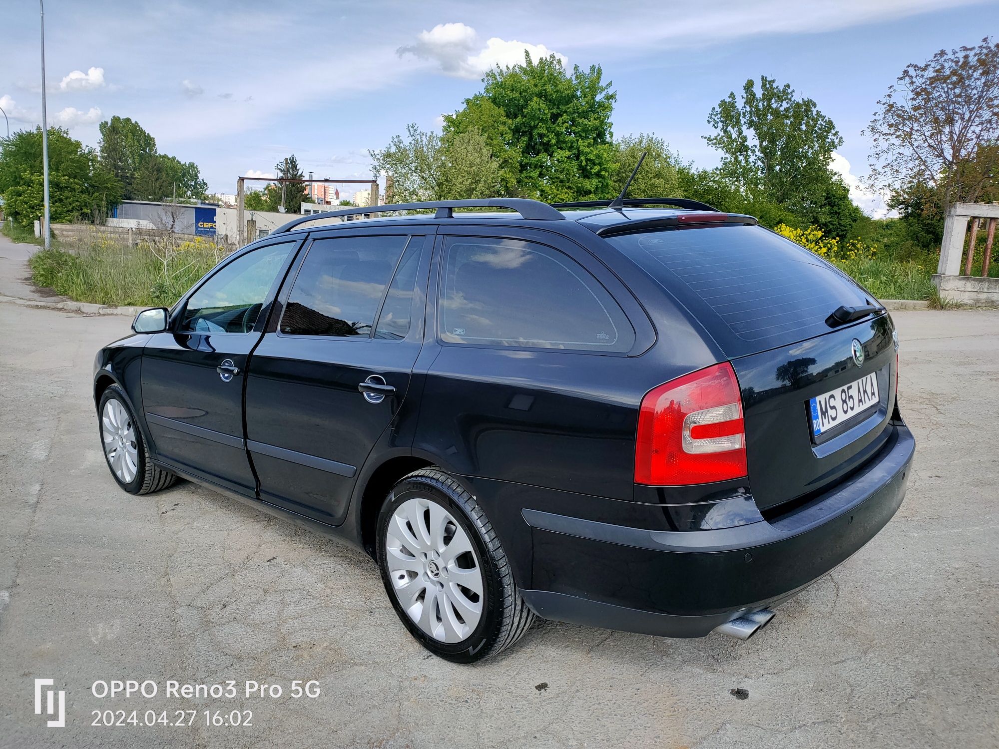 Vând Skoda Octavia 2