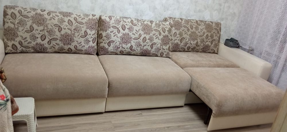 Продам диван в хорошем состоянии