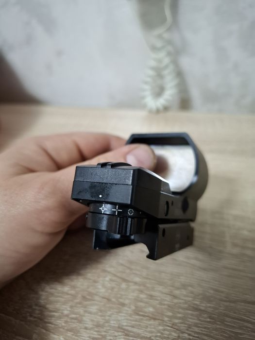 Red dot airsoft theta