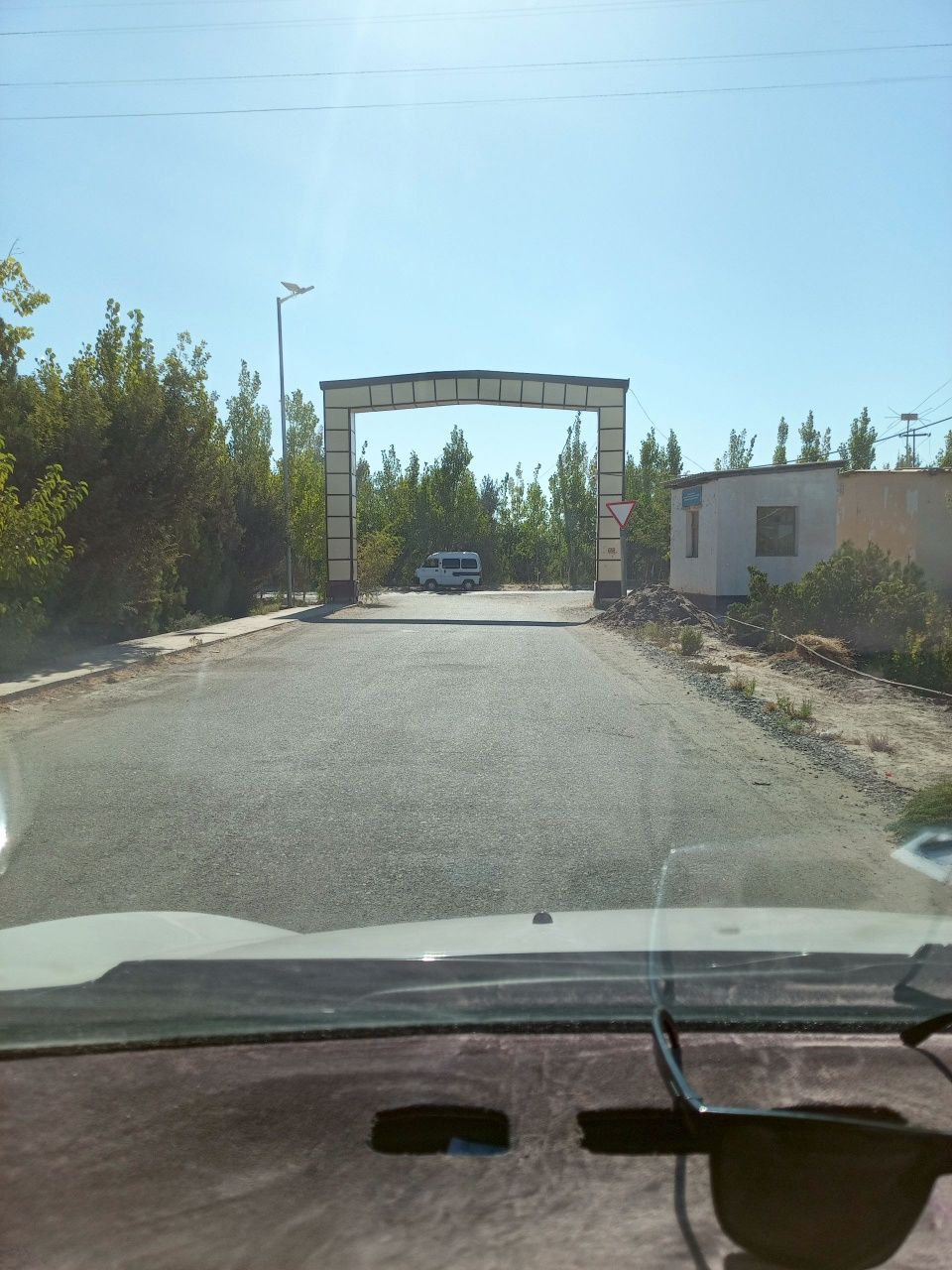 Urganch tumani Begovot savxozda  noturar yer maydoni sotiladi