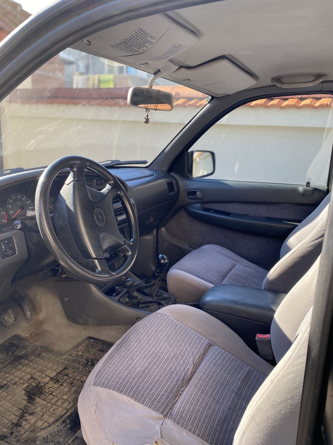 Mazda 2500 пикап