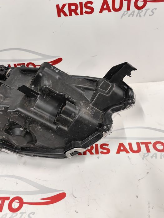 Десен фар Toyota Yaris 2019-23г Full LED/Тойота Ярис 2019-23г