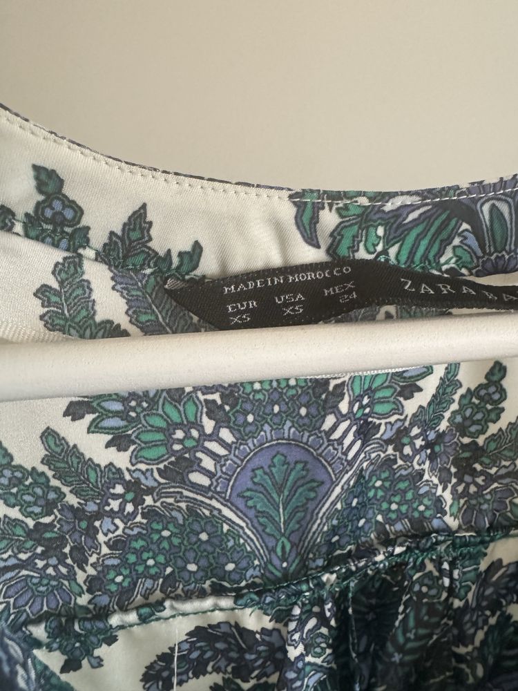 ZARA сатенирана риза