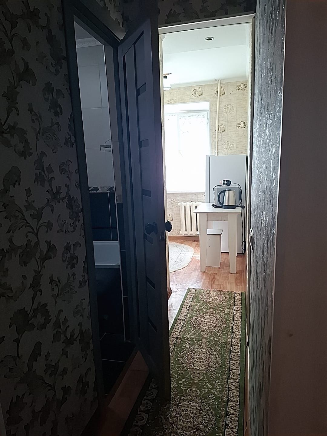 Сдаётся 1 комната кв в центре 8000