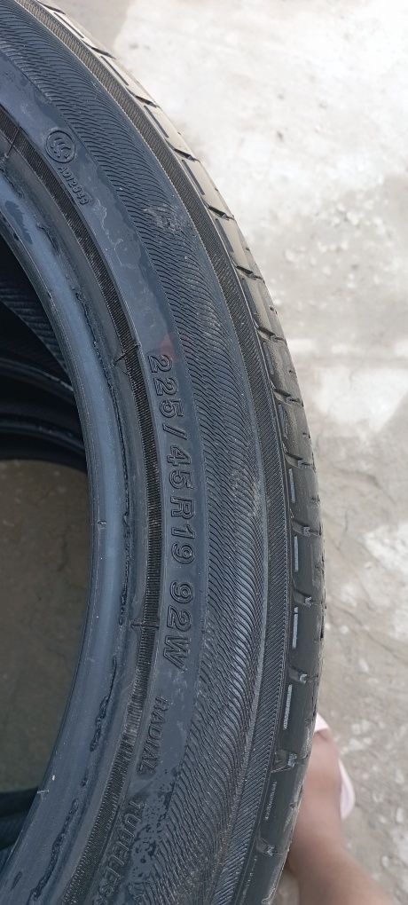 Balon 225/45 R19