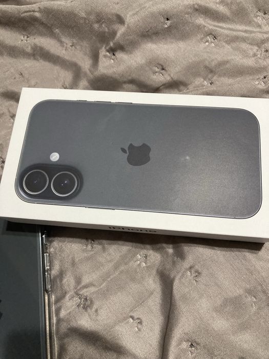 Iphone 17 чисто нов със гаранция