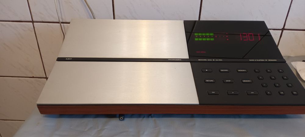 Deck Bang Olufsen model 6002 BEOCORD HX-PRO