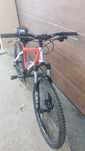 Vând Giant XTC, cadru M 
Roți de 26"
Furcă Rockshox pe aer 
Transmisie