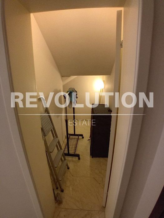 Дава се под наем Тристаен апартамент в Пловдив, Каменица 2 - 180 кв.м за 600 € - Снимка #8