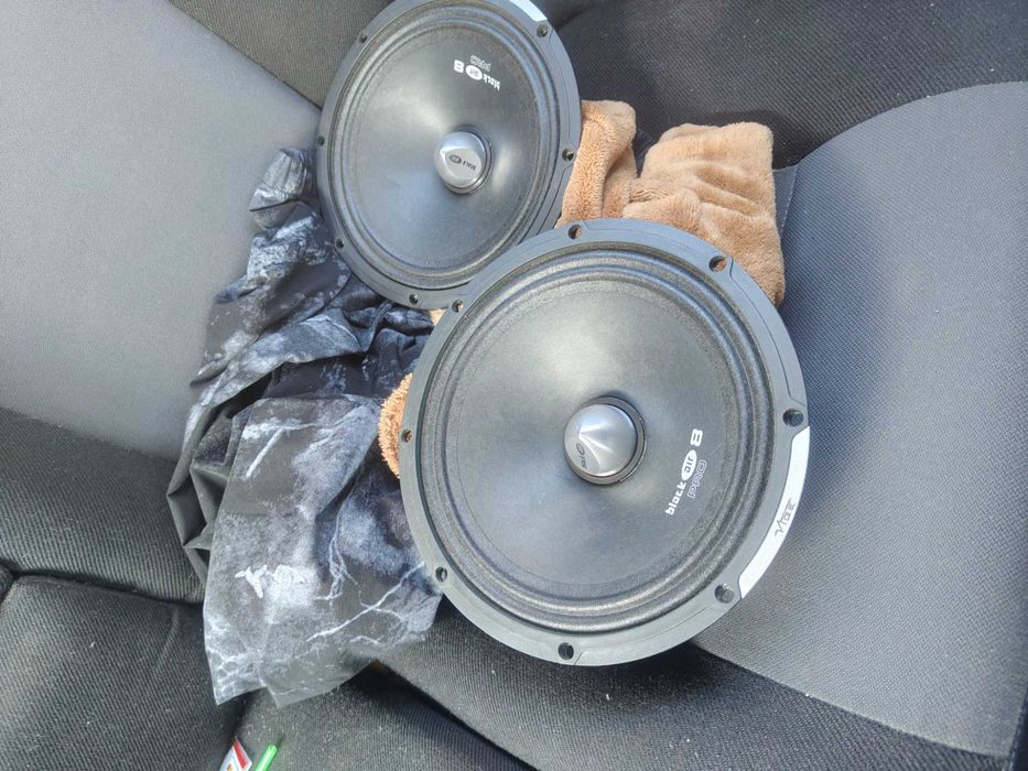 Продавам midrange vibe blackair pro 8 pro  180wrms