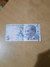 Банкнот 5 лир 2009 года