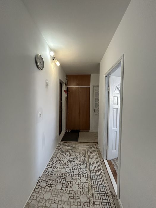 Продам 4 к кв, в 5 мкр.