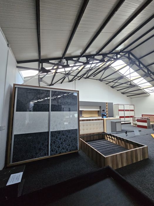 Hale productie in suprafata de 480m patrati (192)+(288)